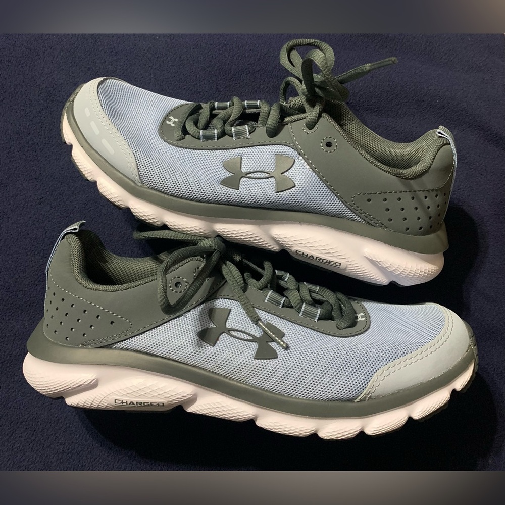 Under Armour Women's Charged Assert 8 running shoes in Isotope Blue/Gray/White